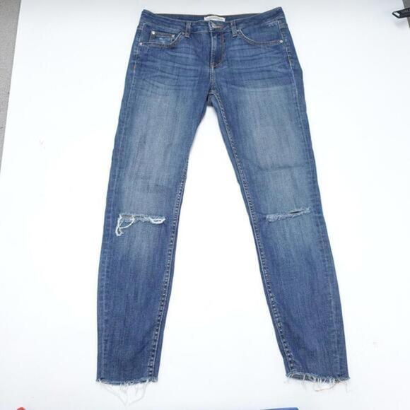Zara Jeans Women's 4 Blue Denim Cotton Stretch‎ Distressed Frayed Hem Zip-Fly - Picture 1 of 8
